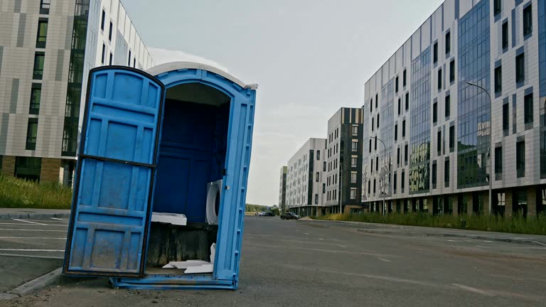 Best Standard Portable Toilet Rental  in Myrtle Grove, FL